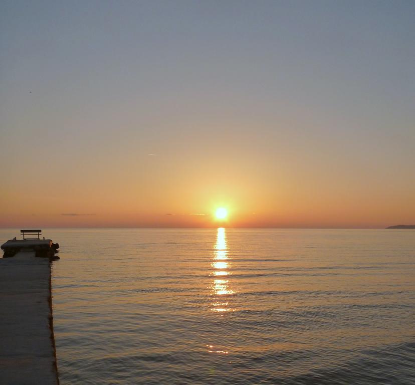 Flora Studios Corfu - Adults Only Benitses  Esterno foto